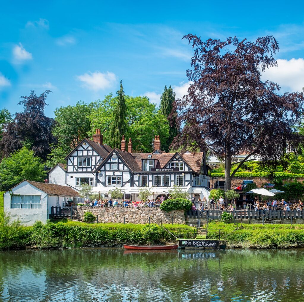 The Boathouse in Shrewsbury at summertime