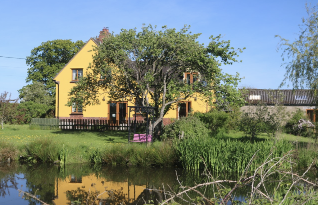 Oakpond Cottages