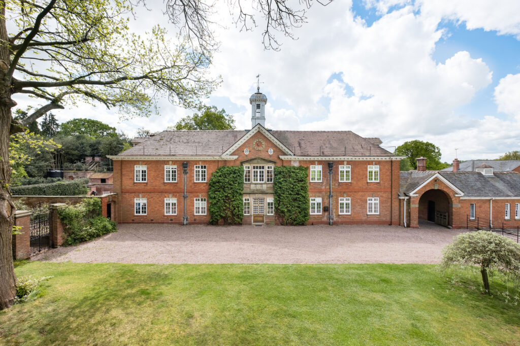 Peatswood Clockhouse