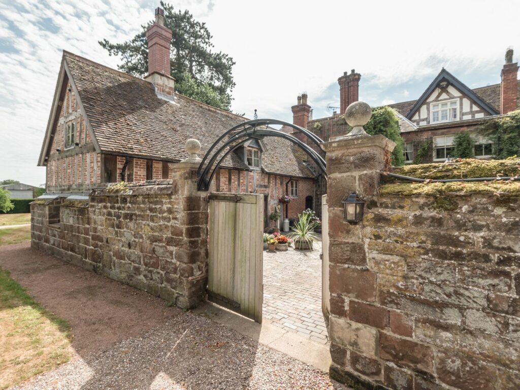 Meeson Hall Country Cottages